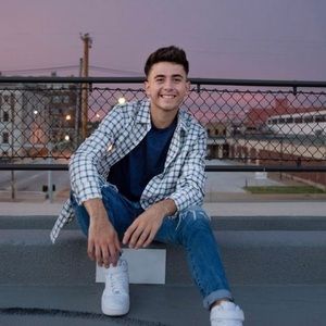 Meet your Posher, Jose